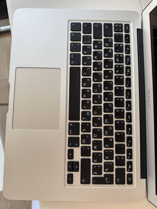 Продам Apple MacBook Air
