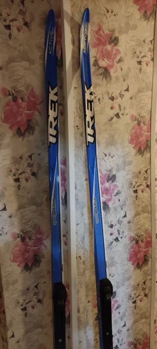 Лыжи беговые с ботинками