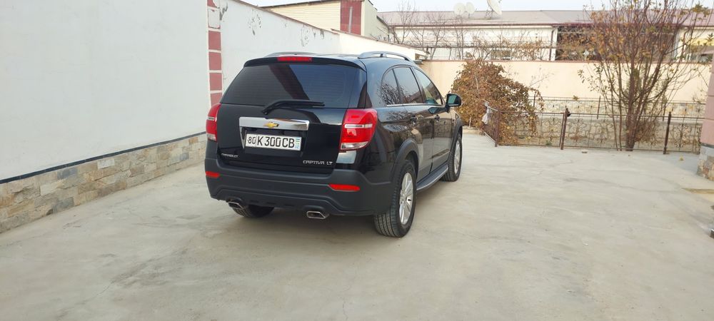 Чёрный Captiva 4.  2018  2.4