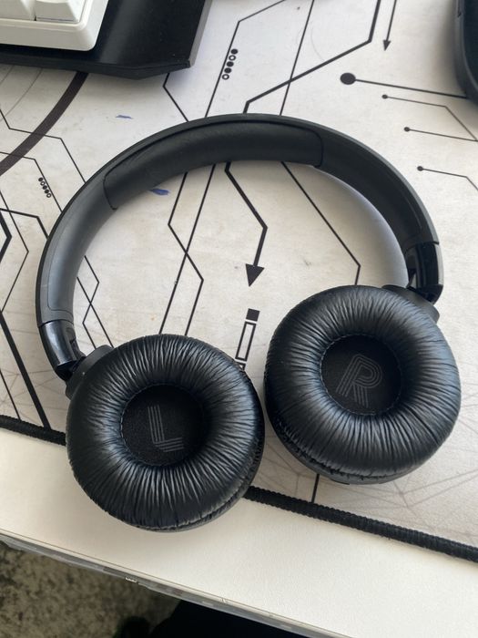 Vand casti perfect functionale JBL Wireless anulare zgomot