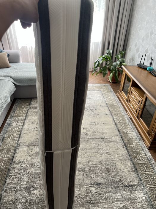 Продам матрас от 2-х спальной кровати