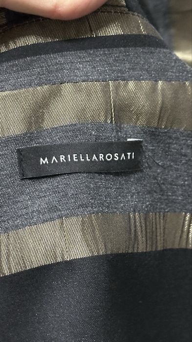 Много брендовой одежды На 44 размер