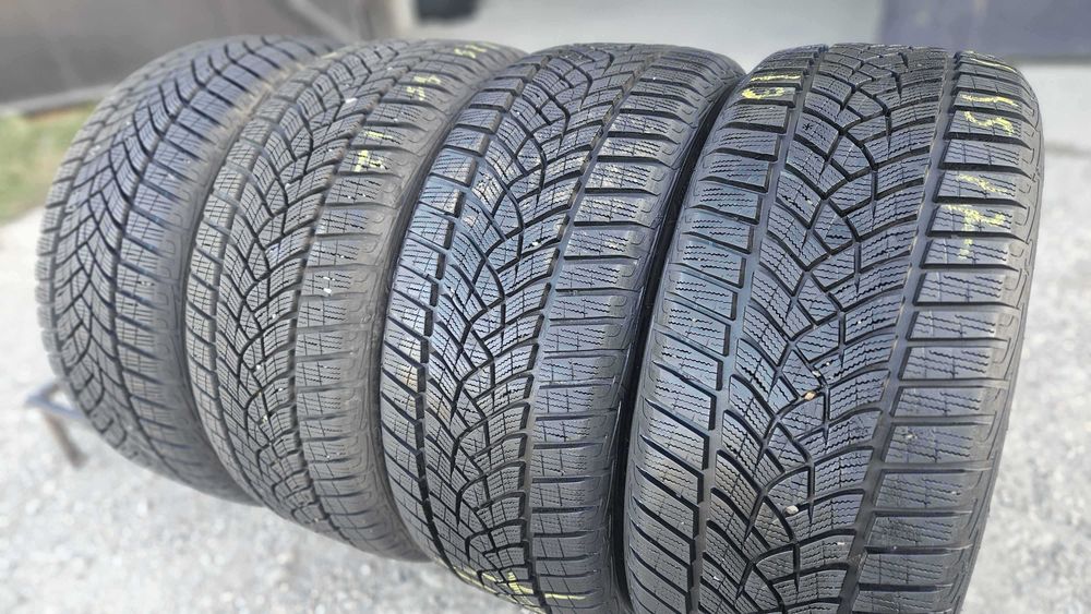 225/45 R17 • Iarna • Goodyear UltraGrip Performance+ 91H | 4 buc | Pret/buc