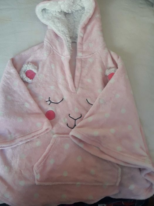 Комплект Prenatal 3m 50лв Яке и сако 116-10лв Пантофки, Пончо, Суичер