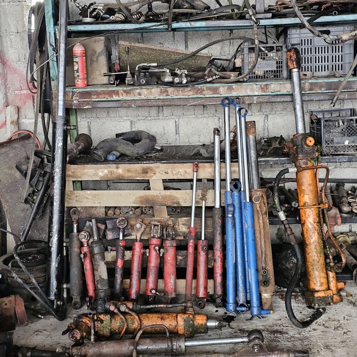 Cilindrii hidraulici