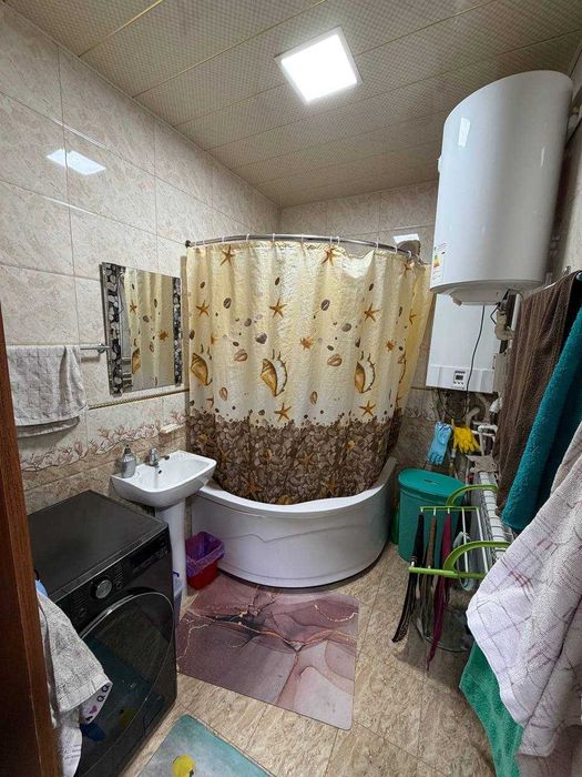 Продаётся 2х передел в 3х комн квартира на 2 этаже Ор-р Теракзор