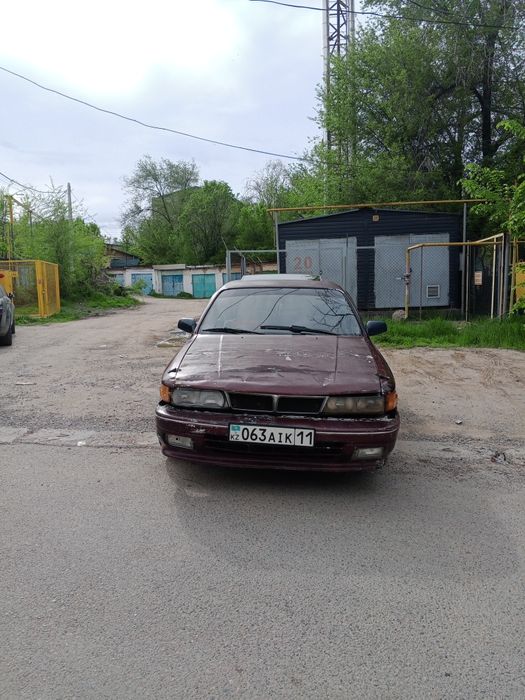 Продам митсубиси галант срочно
