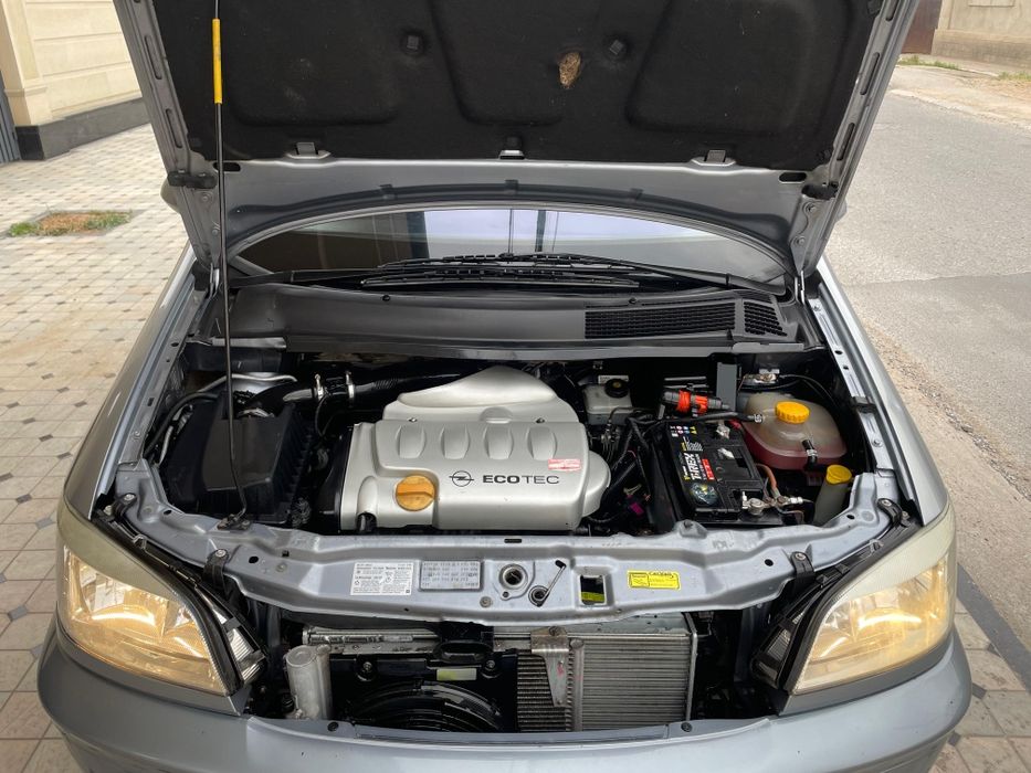 Опель зафира 2005 год