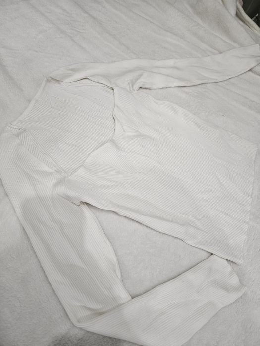 Бяла блуза чисто нова