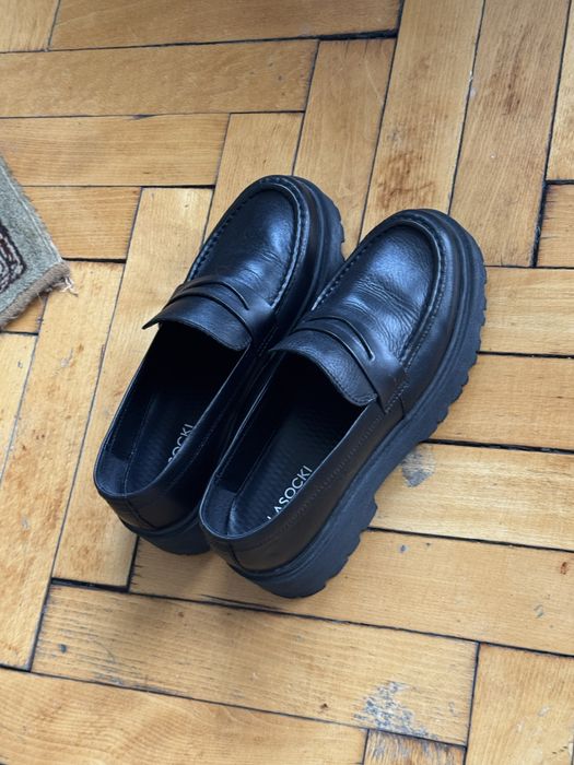 Черни лоуфъри от естествена кожа Lasocki 39