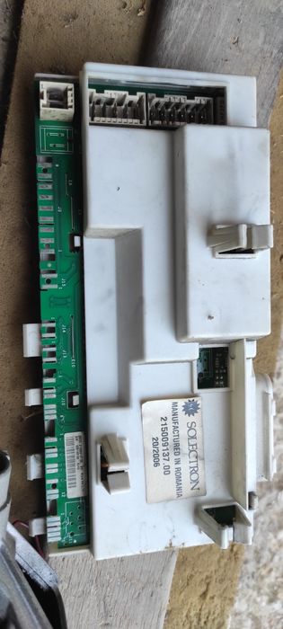 Пералня Indesit на части