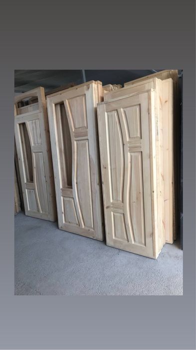 деревянные двери, окно | Yog'och eshik va romlar