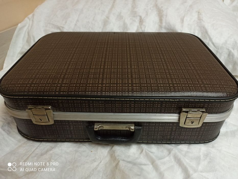 Дипломатически куфар