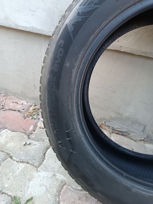 Vând set cauciucuri iarna 215/60/R17 de pe un Nissan Qashqai J11
