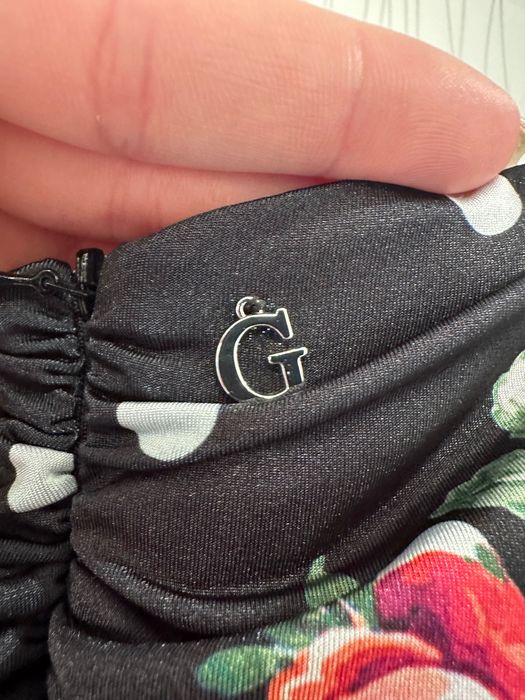 Нова рокля Guess