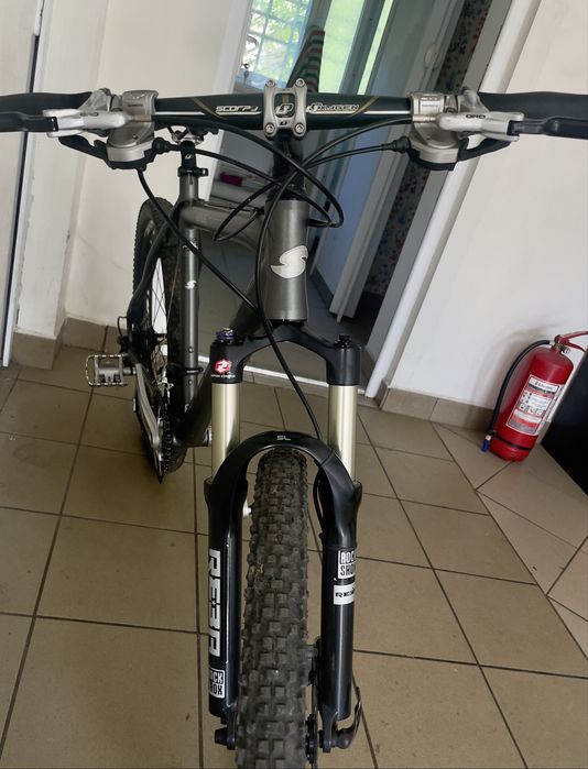 Bicicleta Mountain Bike STEVENS Shimano Deore ROCK SHOX