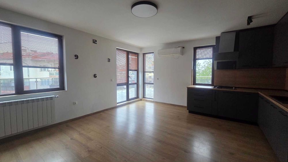 Продава се Тристаен апартамент в Елин Пелин - 152 кв.м за 1514 €/кв.м - Снимка #4