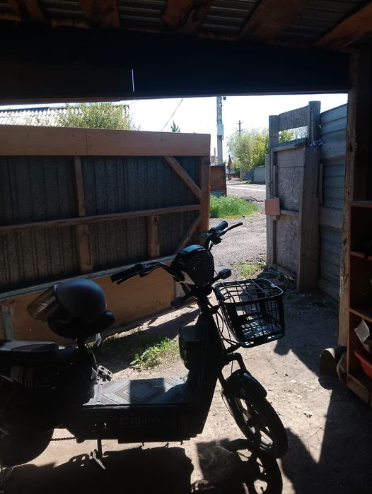 Продам срочно скутер