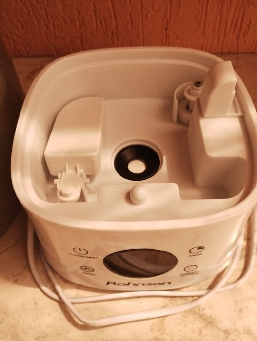 Овлажнител/дифузер Rohnson R9508