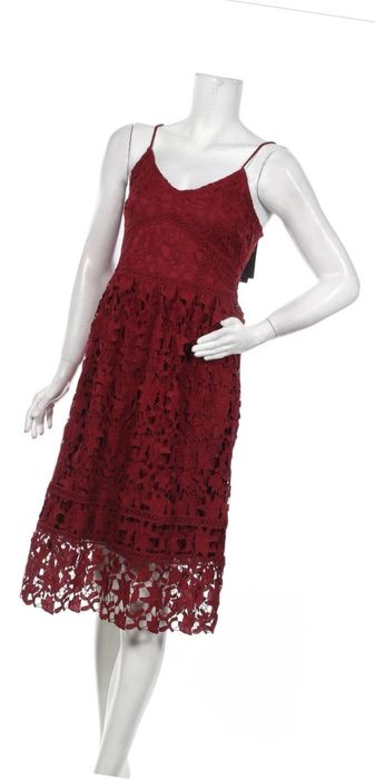 Rochie burgundy/grena  dantela brodata