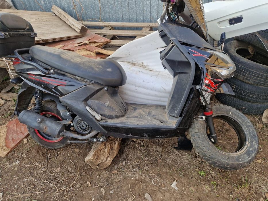 Мопед скутер  150000тенге