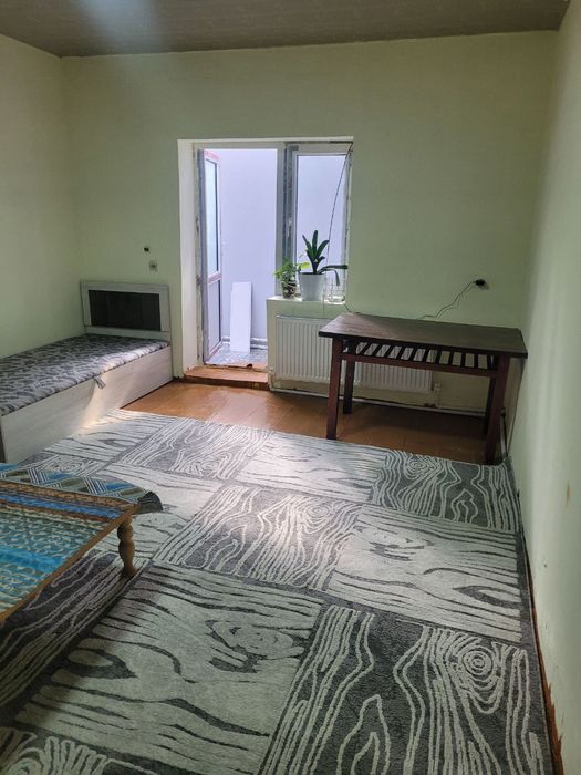 Student qizlar yoki student bolalar yoki oila uchun.