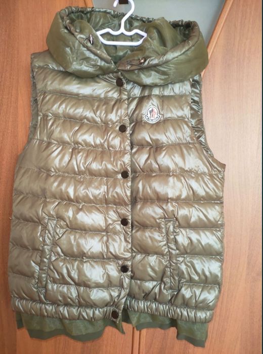 Продам верхнюю одежду