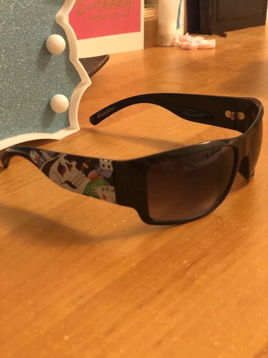 Продам солнцезащитные очки