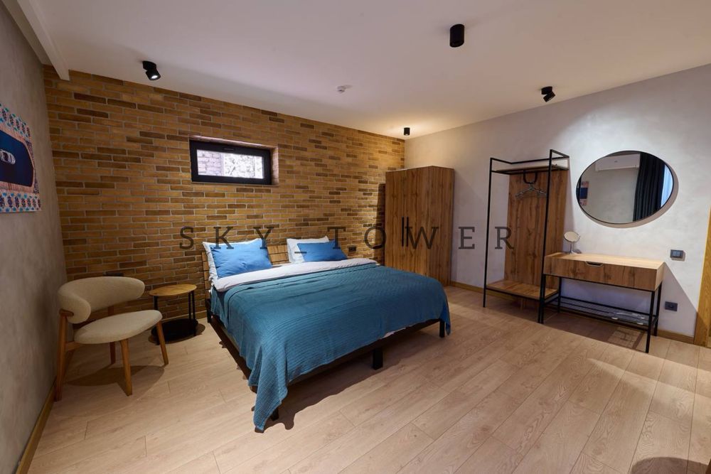 Офис 450м2 шикарный учаскок в центре города