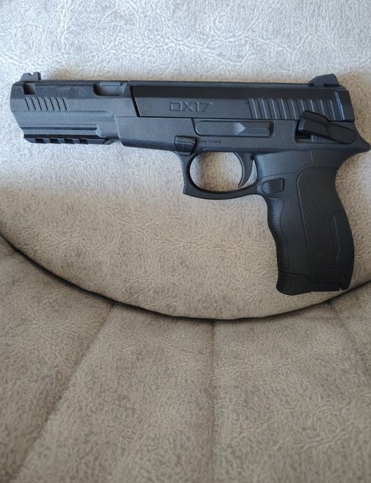 Airsoft  пистолет Umarex-DX17