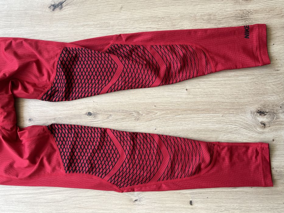 NIKE PRO HyperCool Compression - S размер клин / Оригинал