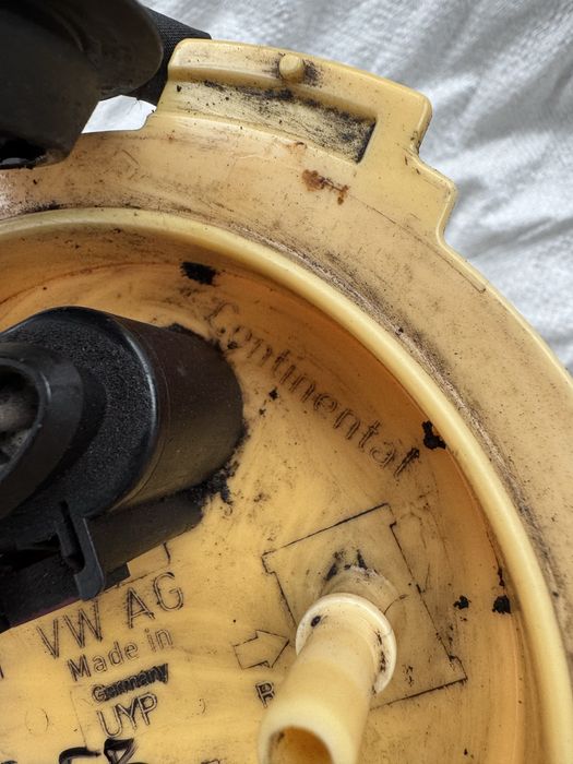 Pompa motorina rezervor vw passat b7