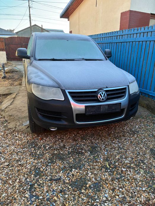 VW Touareg 2,5L diesel 2008 330.000km    3500 euro