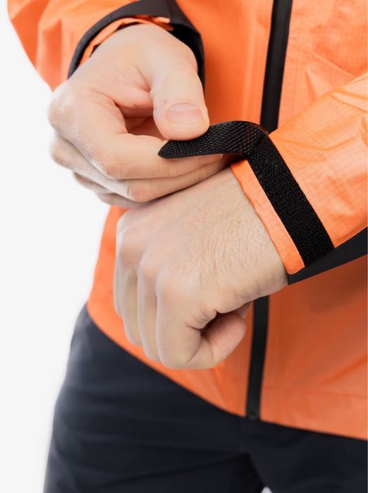 Geaca alpinism Adidas Terrex Techrock Light GTX nr XL, noua