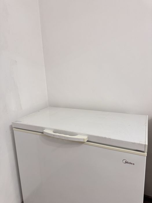 Морозильник Midea