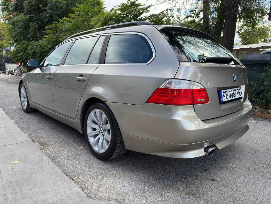 Aвтомобил BMW e61 2.0d