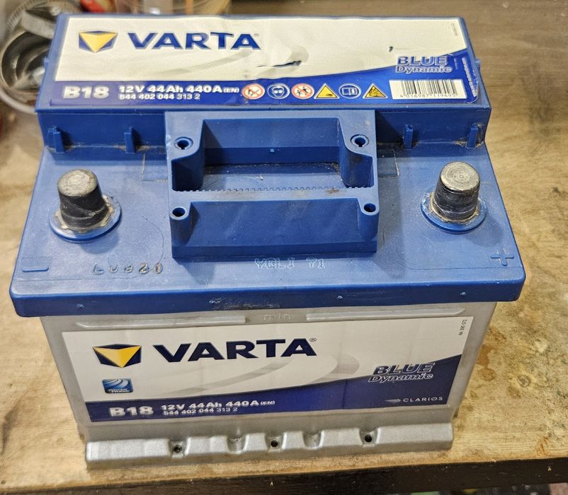 Акумулатор Varta като нов