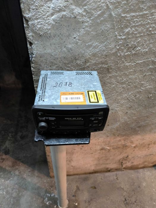 Продавам CD за Форд