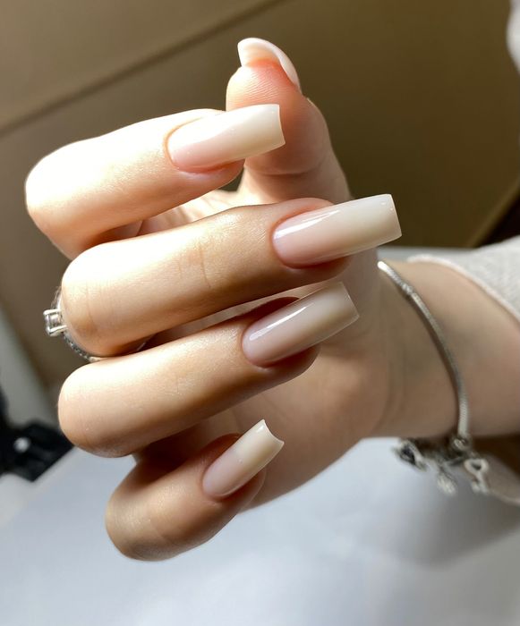 Модель для наращивания ногтей