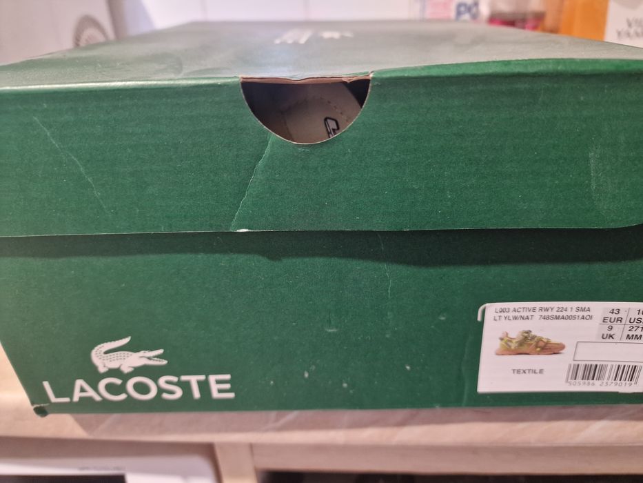 Маратонки  Lacoste