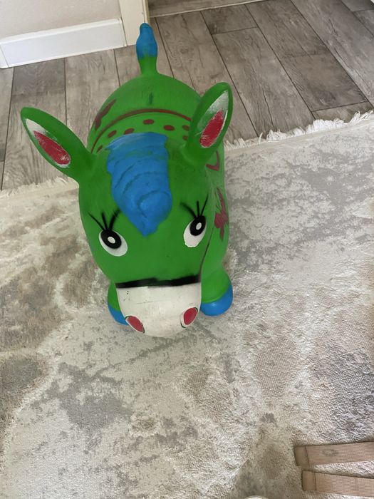 машина и рещионвая лошадка