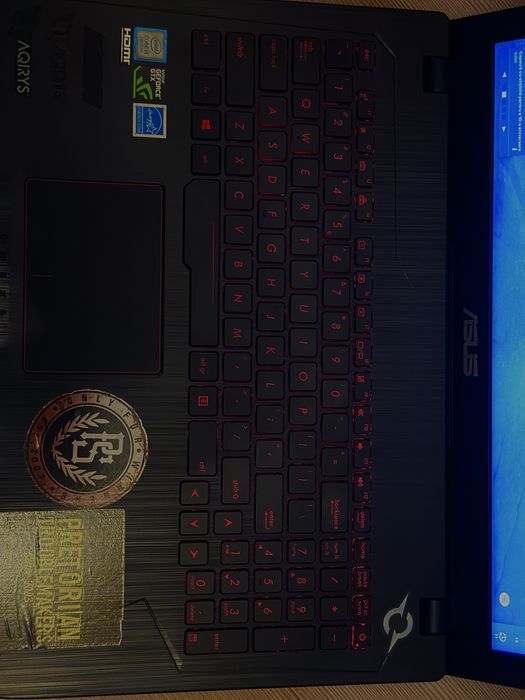 Laptop Gaming ASUS FX553VE-DM323