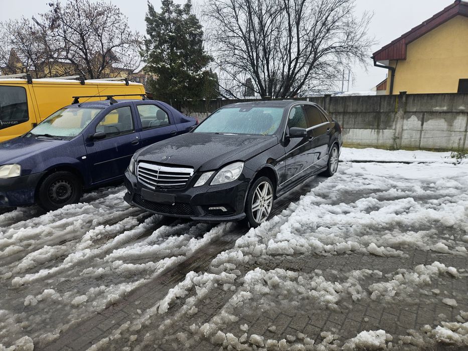Usa stanga fata Mercedes e class w212 an 2011