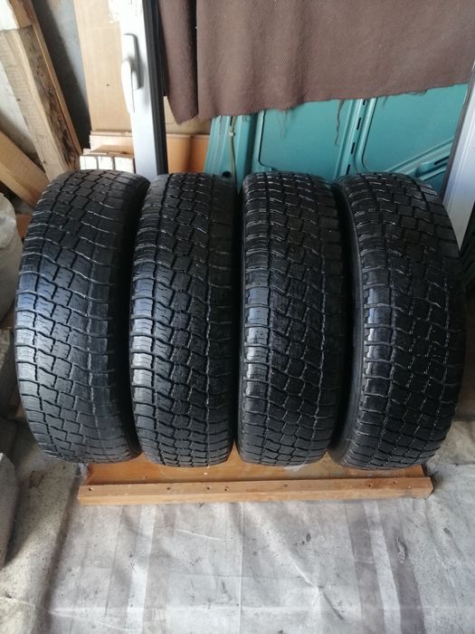 Продам шины  225/75/R16