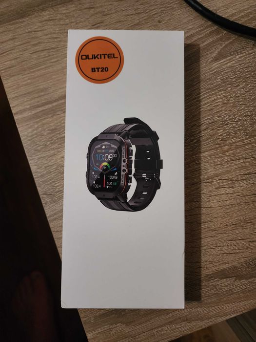 OUKITEL BT20 Military Smart Watch AMOLED