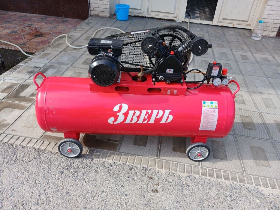 Kompressor.     Uskunasi