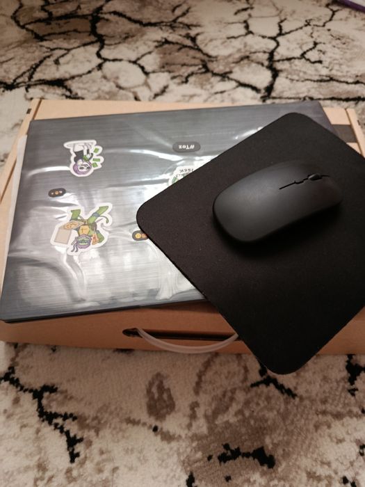 ITech notebook sotiladi