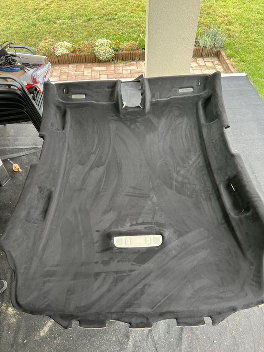 Retapitare plafon/ stalpi/ fete de usi