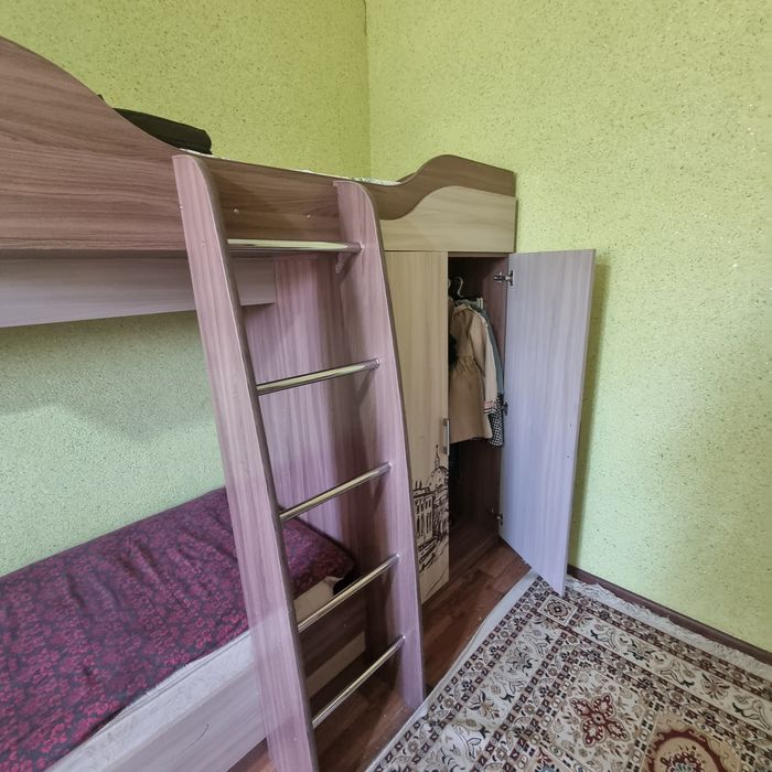 Двухъярусная кровать в детскую