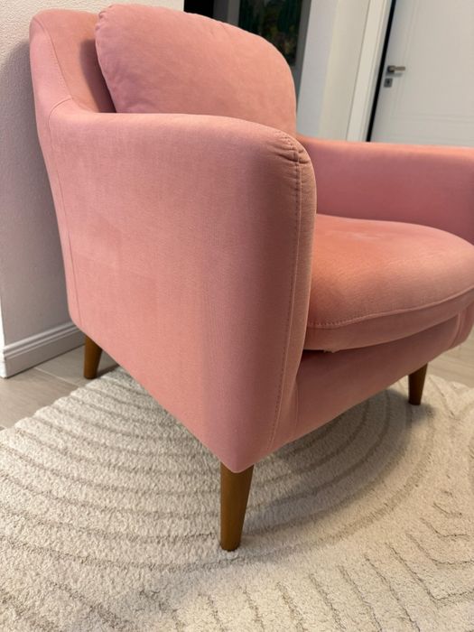 Vand fotoliu roz stare excelenta